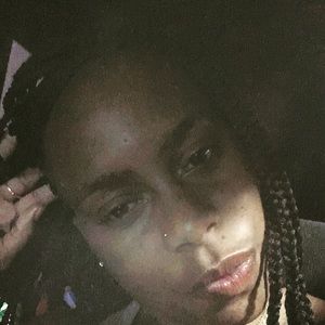 Meet your Posher, Jasmine